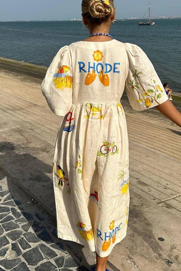 Classic Vintage Dress with a Flattering Fit