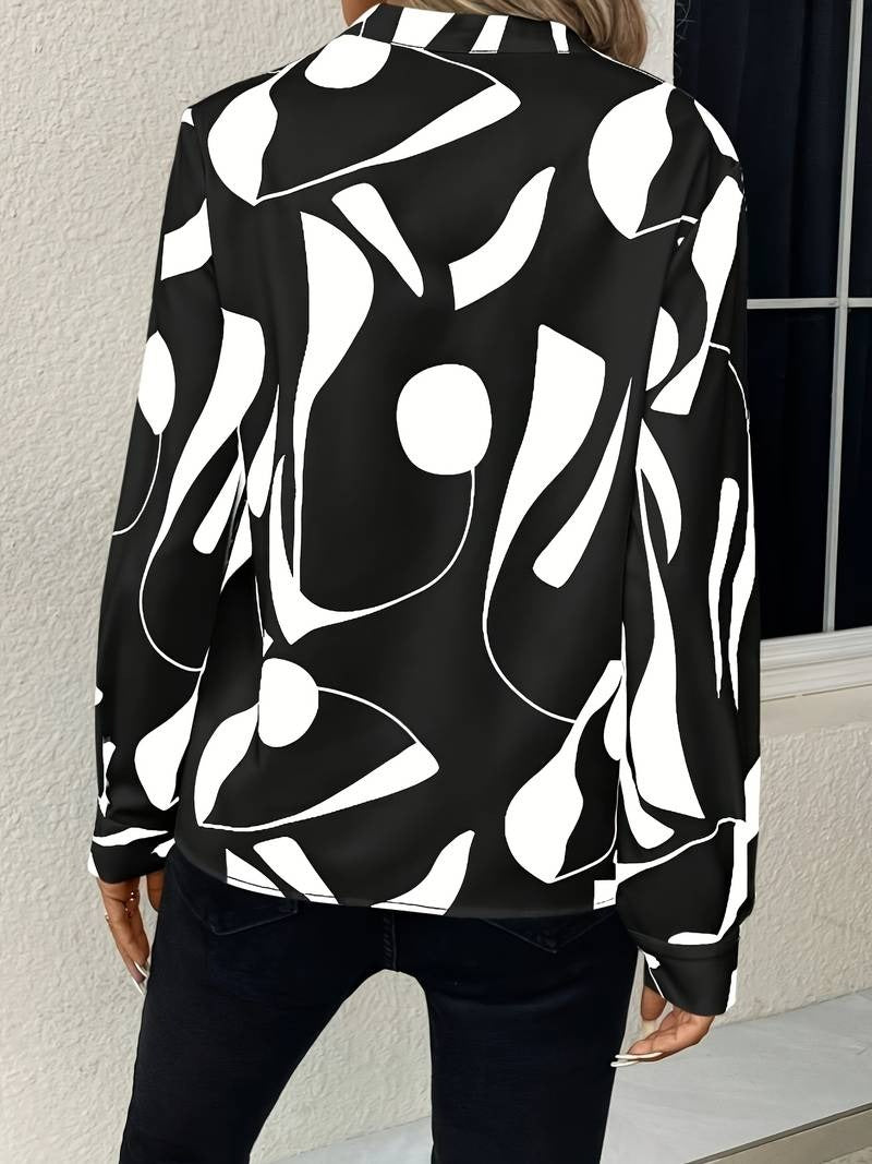 Classic Vintage Blouse with a Flattering Fit