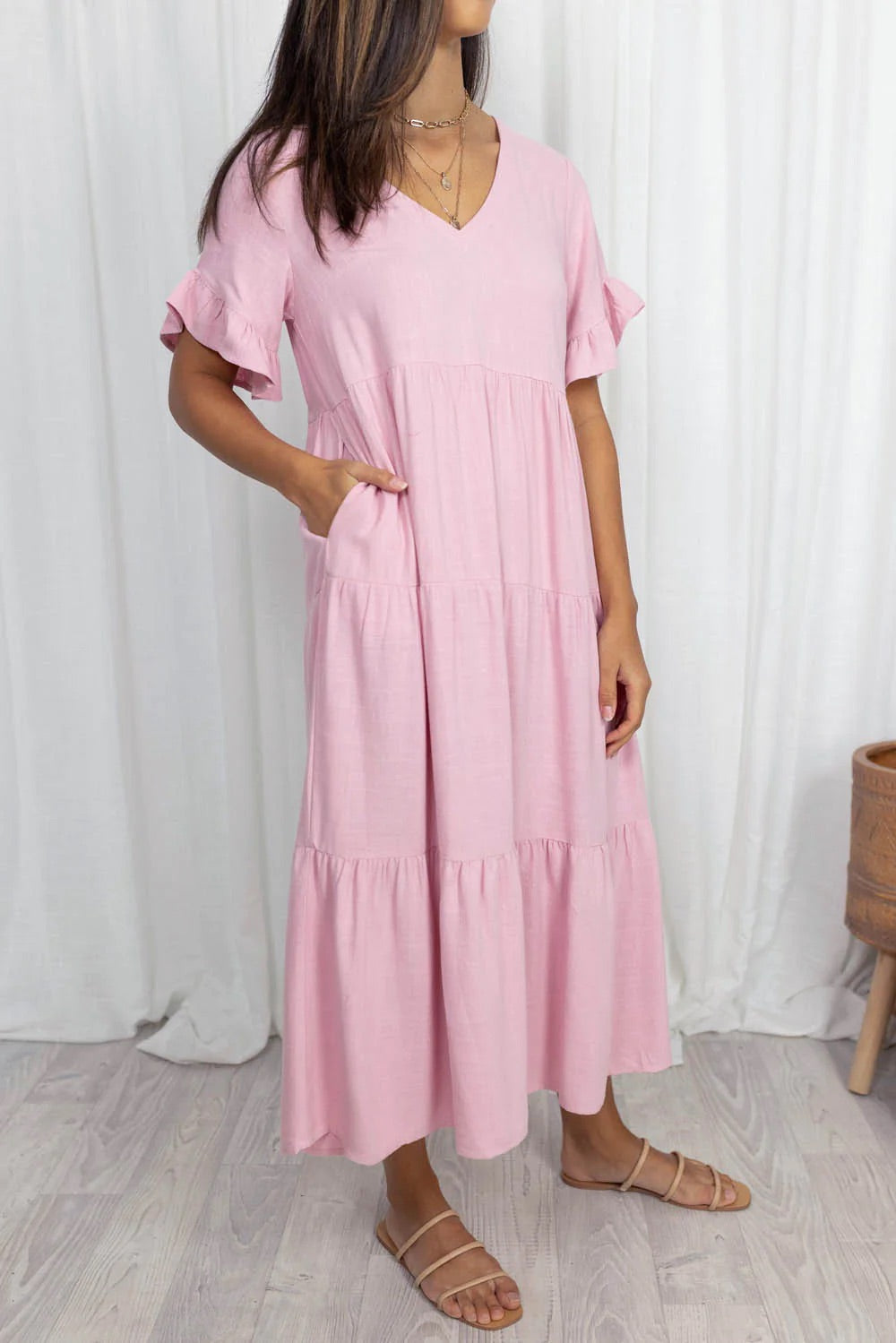 Beautifully Crafted Dress in a Classic Style