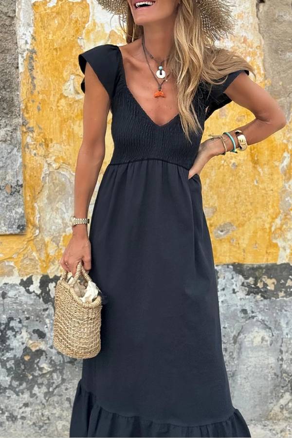 Gracefully Styled Dress for Any Occasion