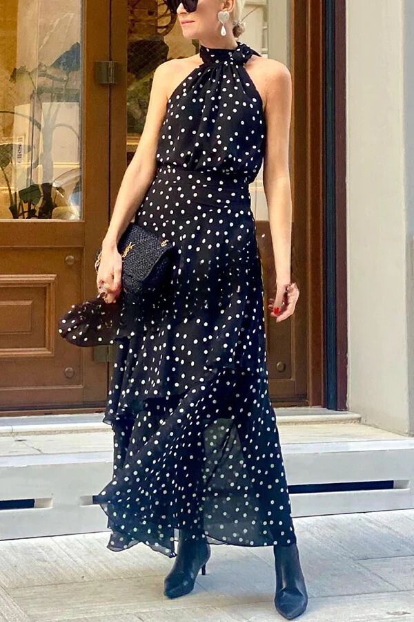 Beautifully Crafted Dress in a Classic Style