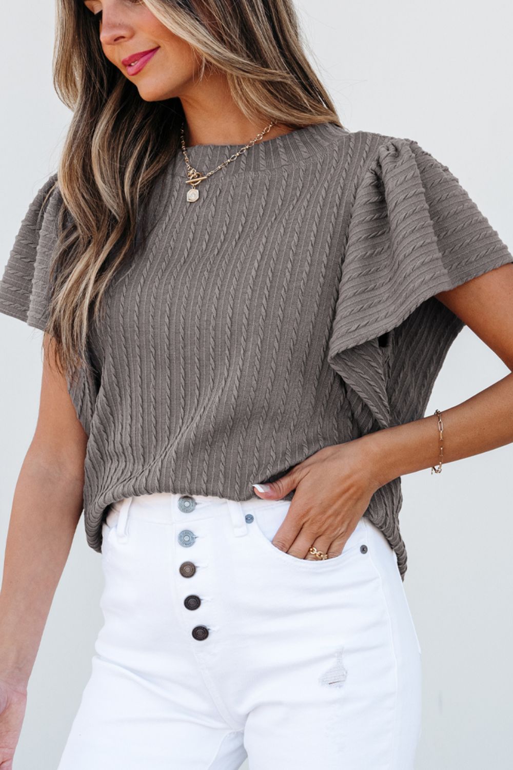 Elegantly Styled Blouse for Everyday Wear