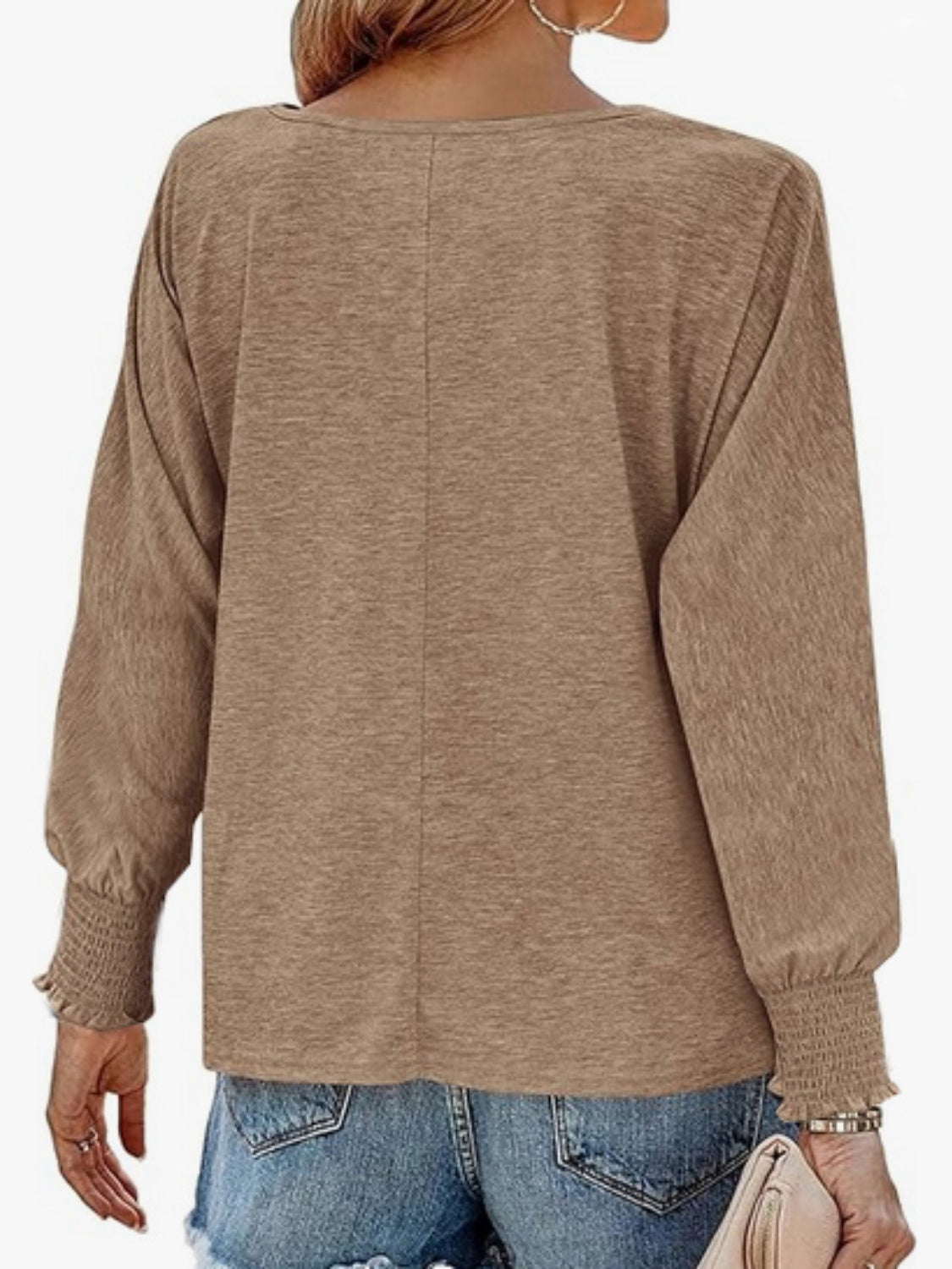 Well Tailored T-Shirt with a Graceful Silhouette