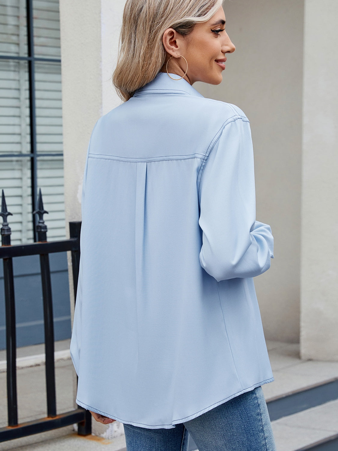 Well Tailored Shirt with a Graceful Silhouette