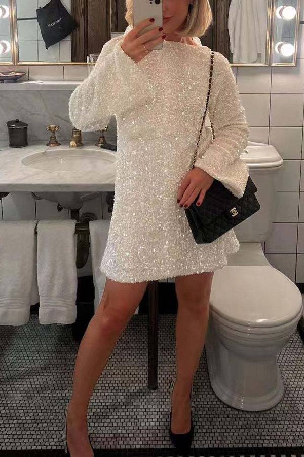 Well Tailored Dress with a Graceful Silhouette