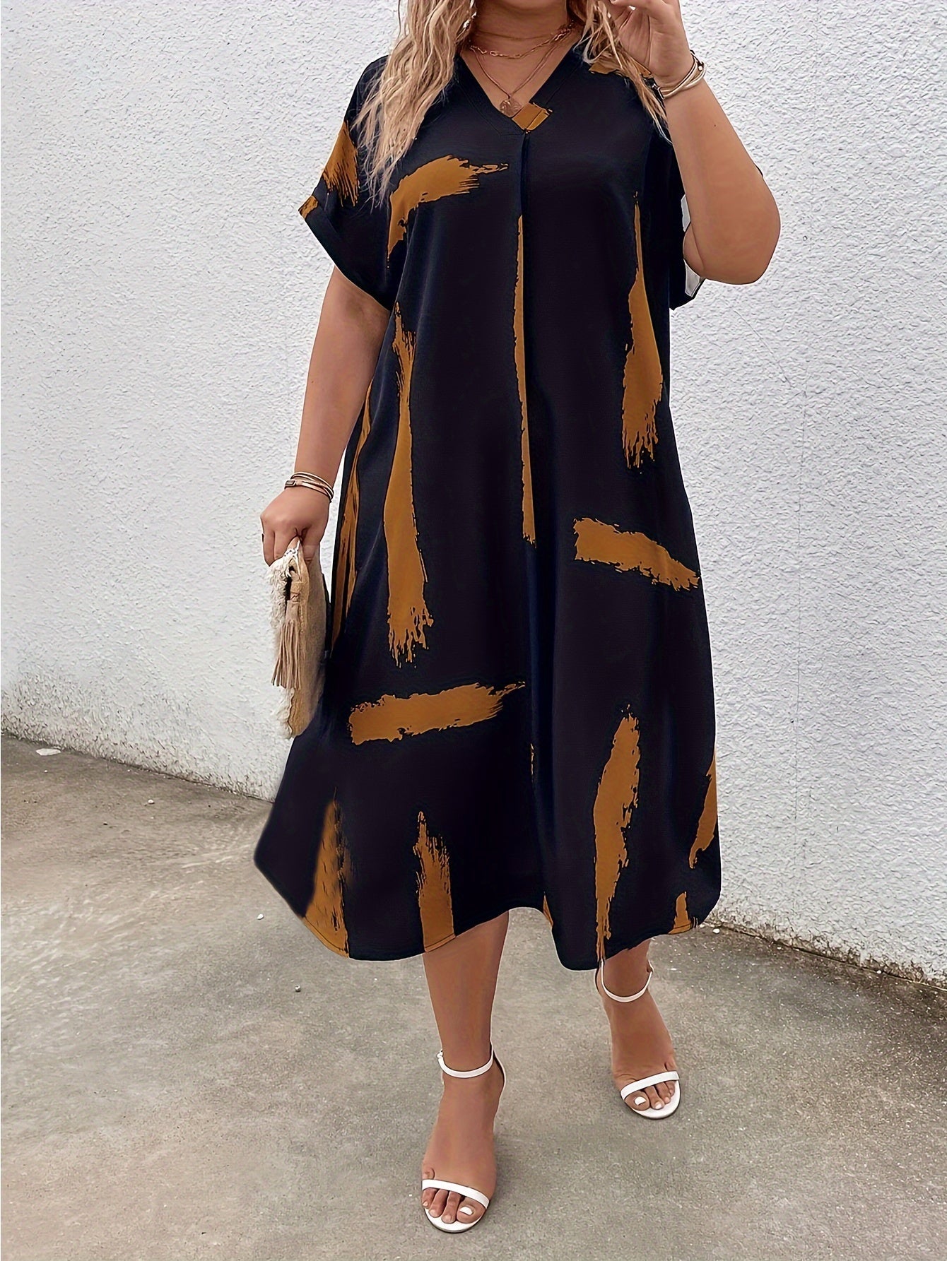 Beautifully Crafted Dress in a Classic Style