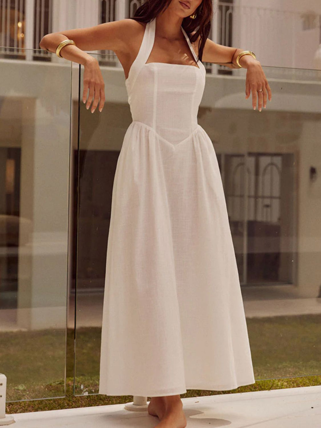 Gracefully Styled Dress for Any Occasion