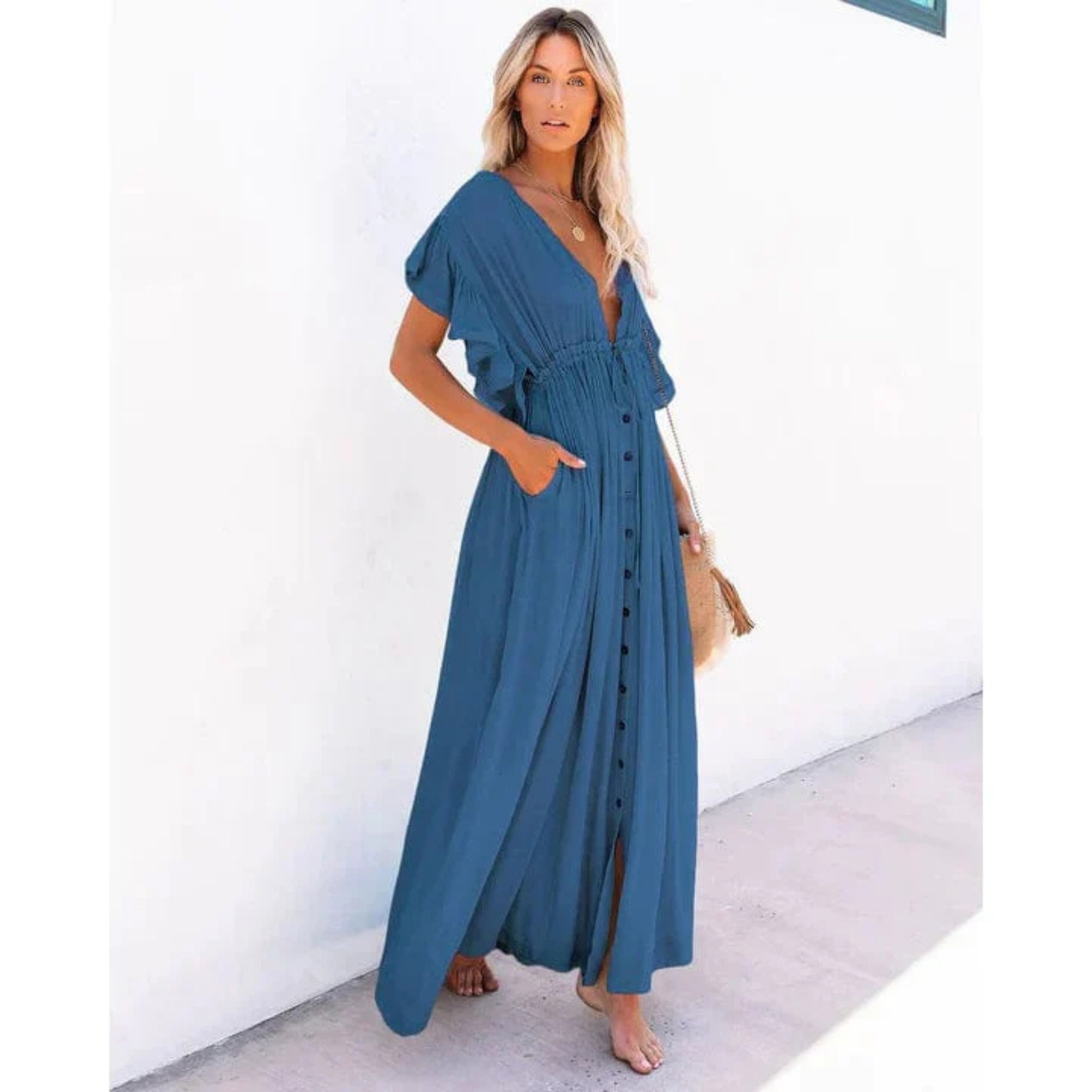 Gracefully Styled Dress for Any Occasion