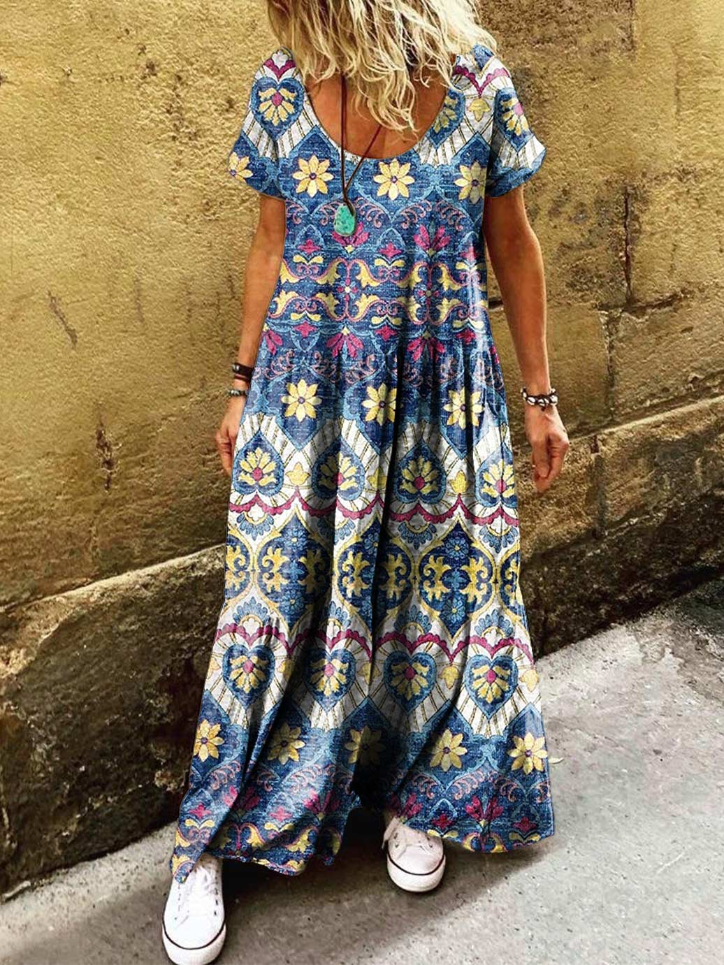 Timeless Vintage Style Dress