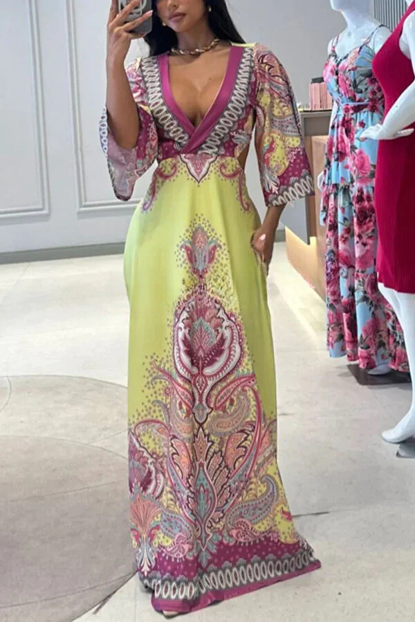 Classic Vintage & Enduringly Stylish Dress