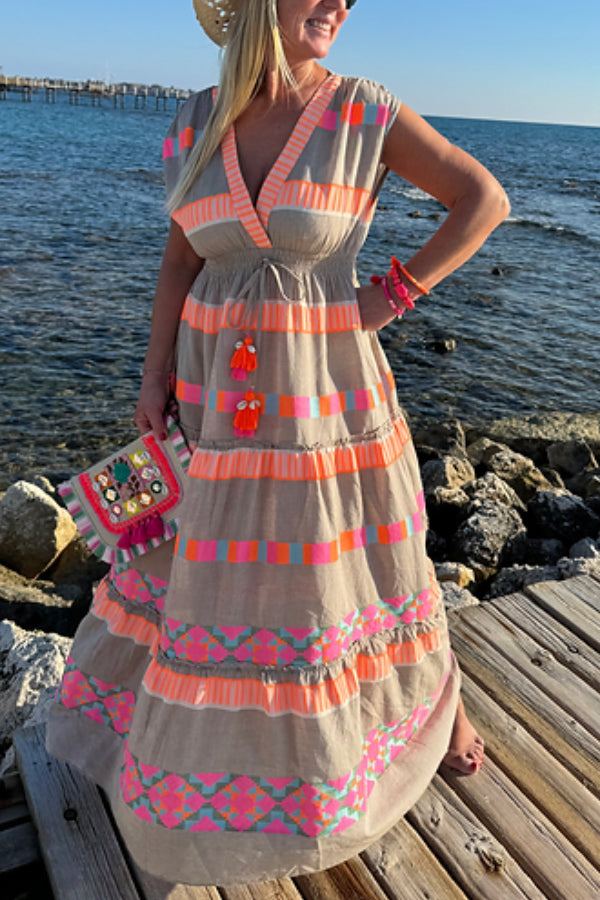 Beautifully Finished Dress in a Timeless Design