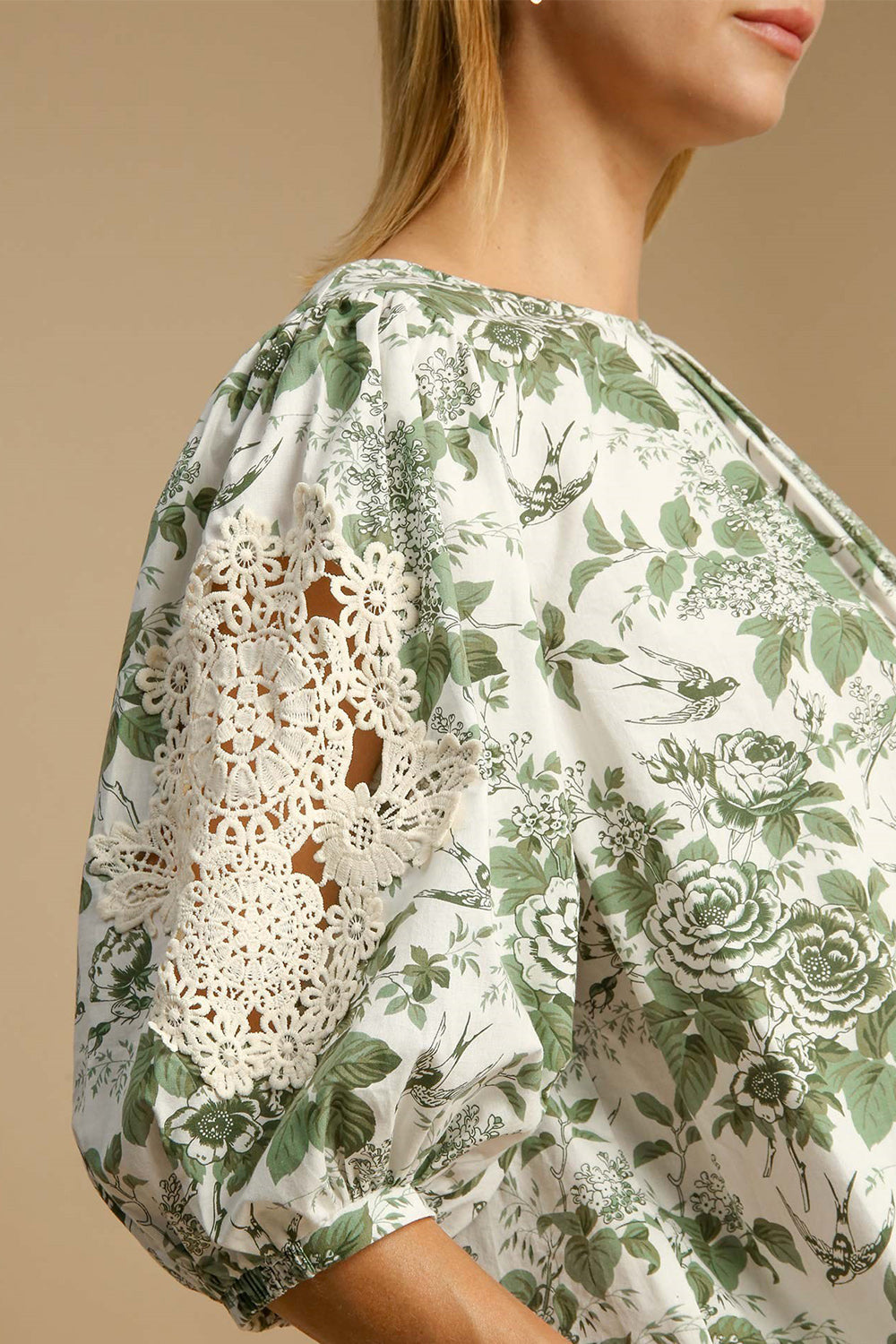Beautifully Finished Blouse in a Timeless Design