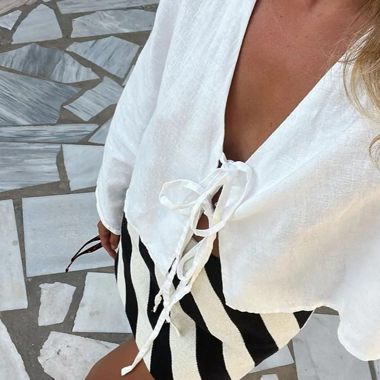 Effortlessly Elegant Blouse with a Timeless Design