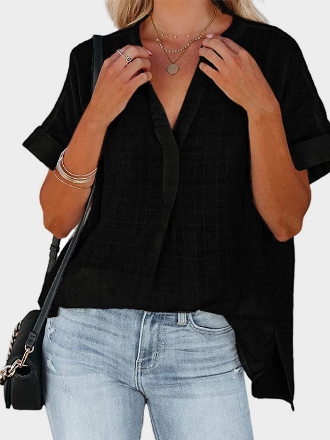 Sophisticated Blouse with a Clean Classic Look