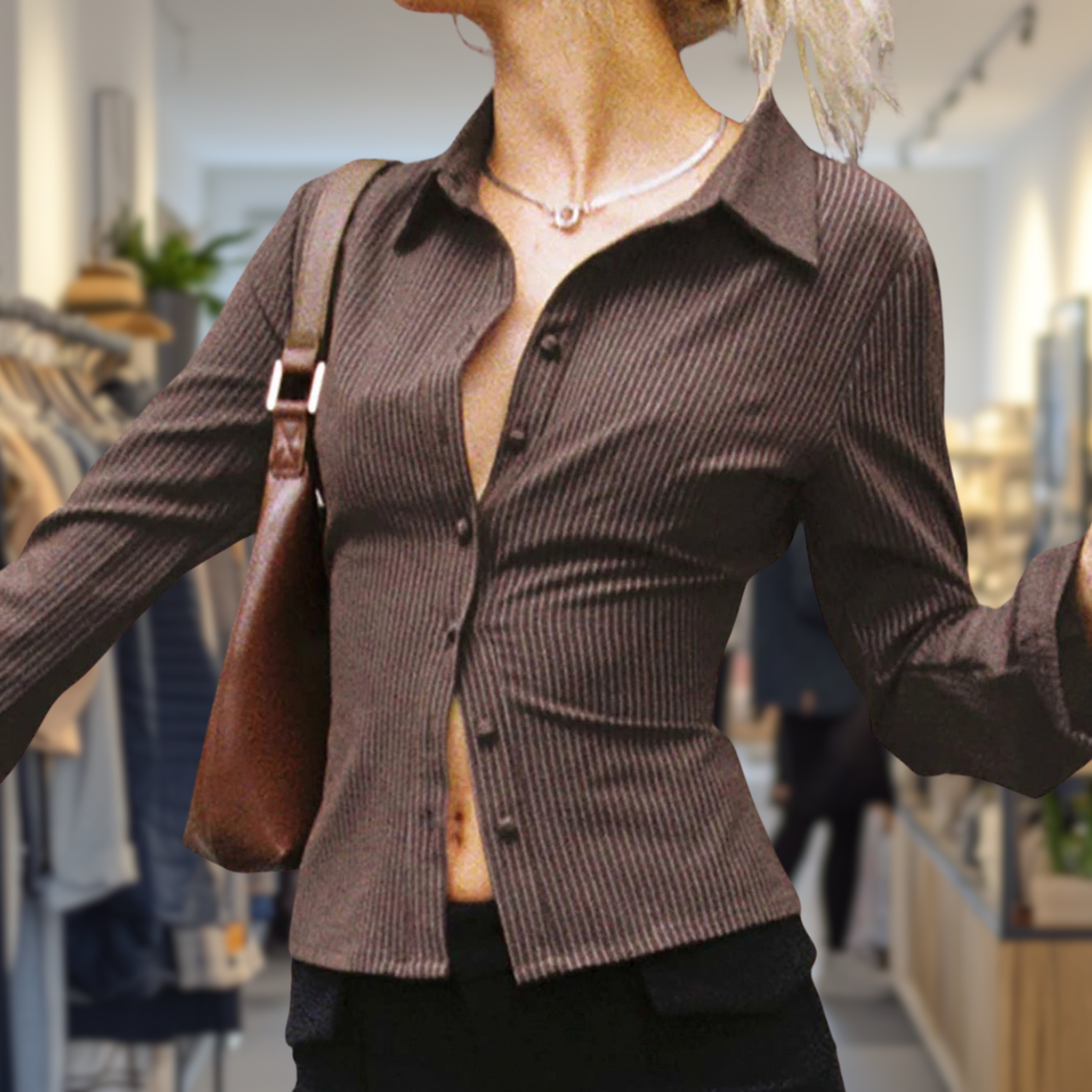 Well Tailored Blouse with a Graceful Silhouette