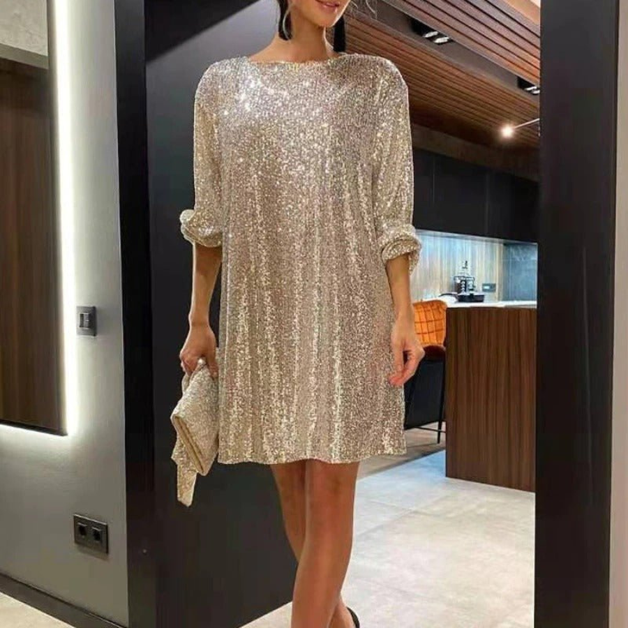 Beautifully Finished Dress in a Timeless Design
