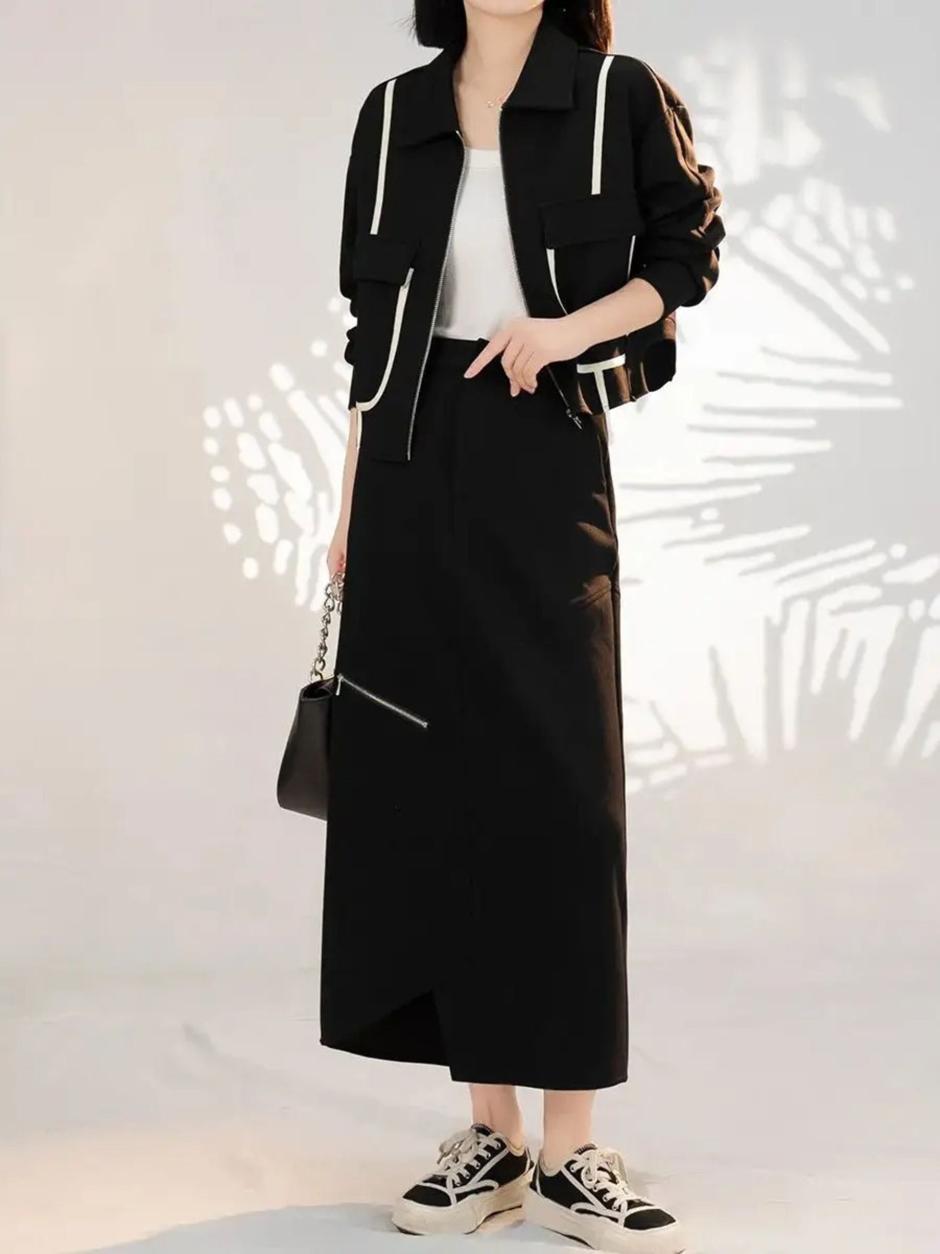 Effortlessly Elegant Blouse with a Timeless Design