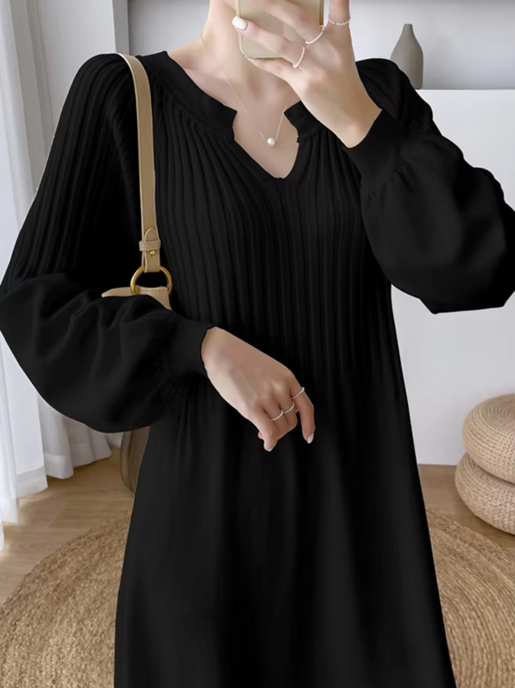 Beautifully Crafted Dress in a Classic Style