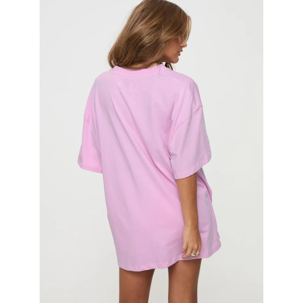 Classic Vintage T-Shirt with a Flattering Fit