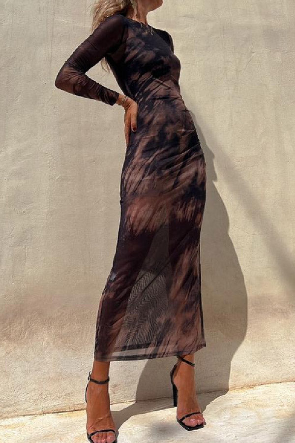 Gracefully Styled Dress for Any Occasion