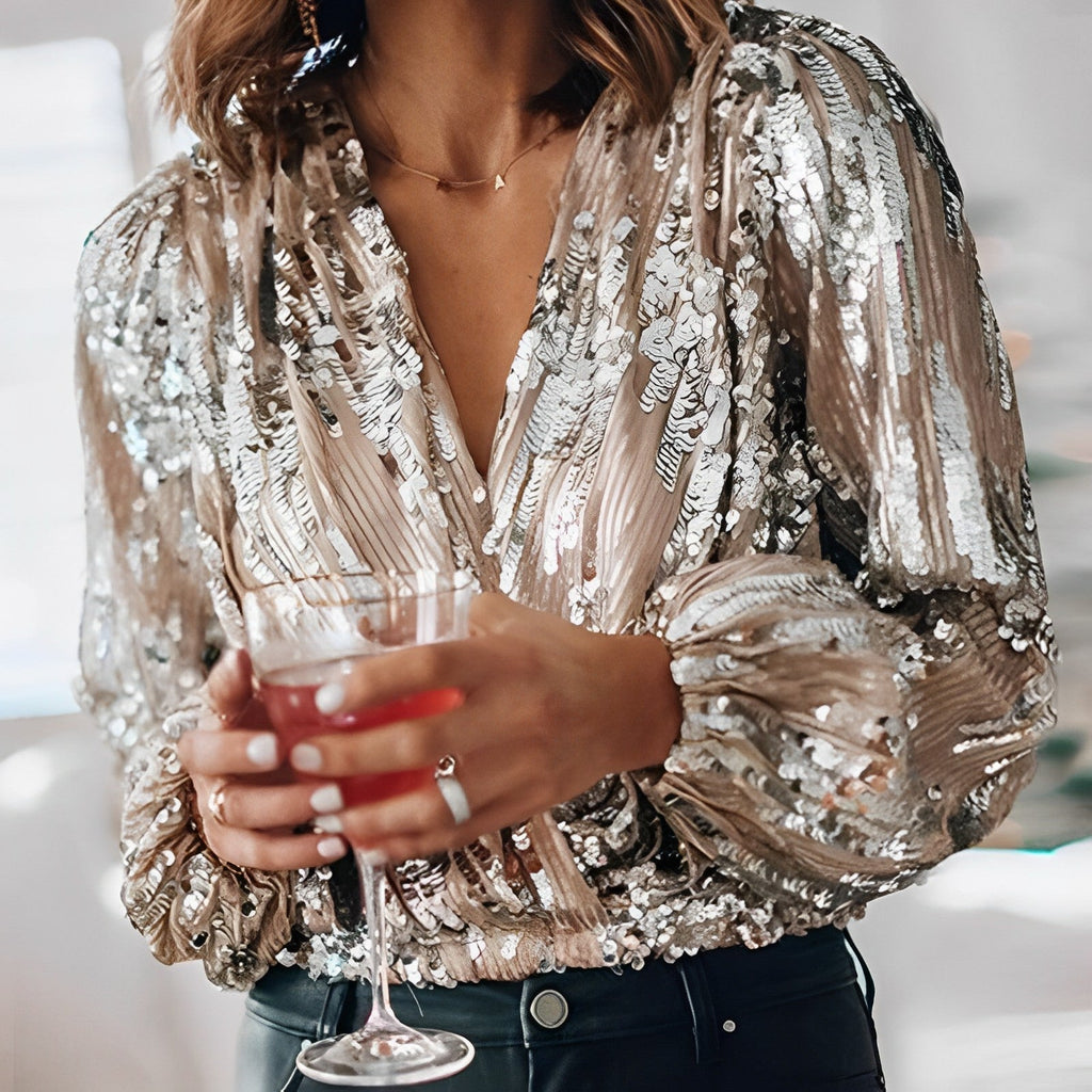 Effortlessly Elegant Blouse with a Timeless Design