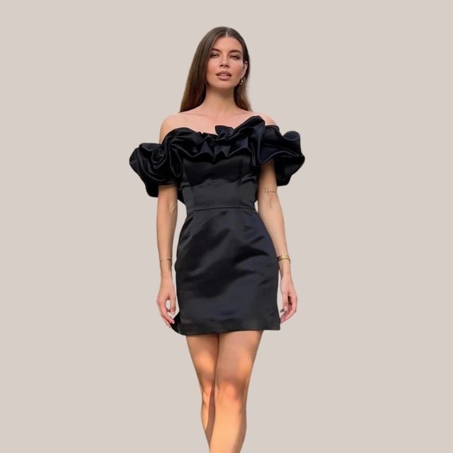 Polished Dress with an Effortless Classic Look