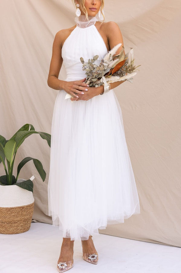 Beautifully Crafted Dress in a Classic Style