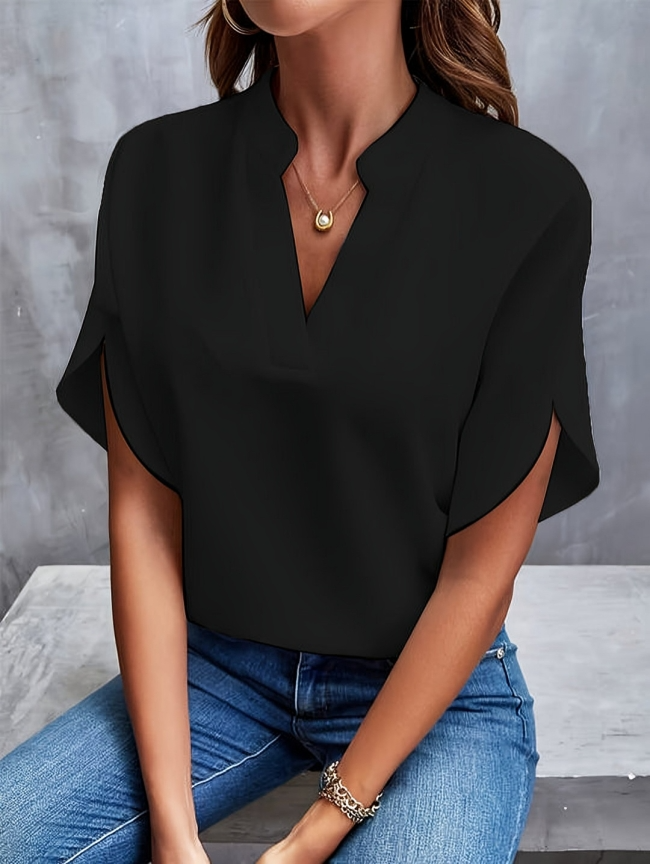 Polished Blouse with an Effortless Classic Look