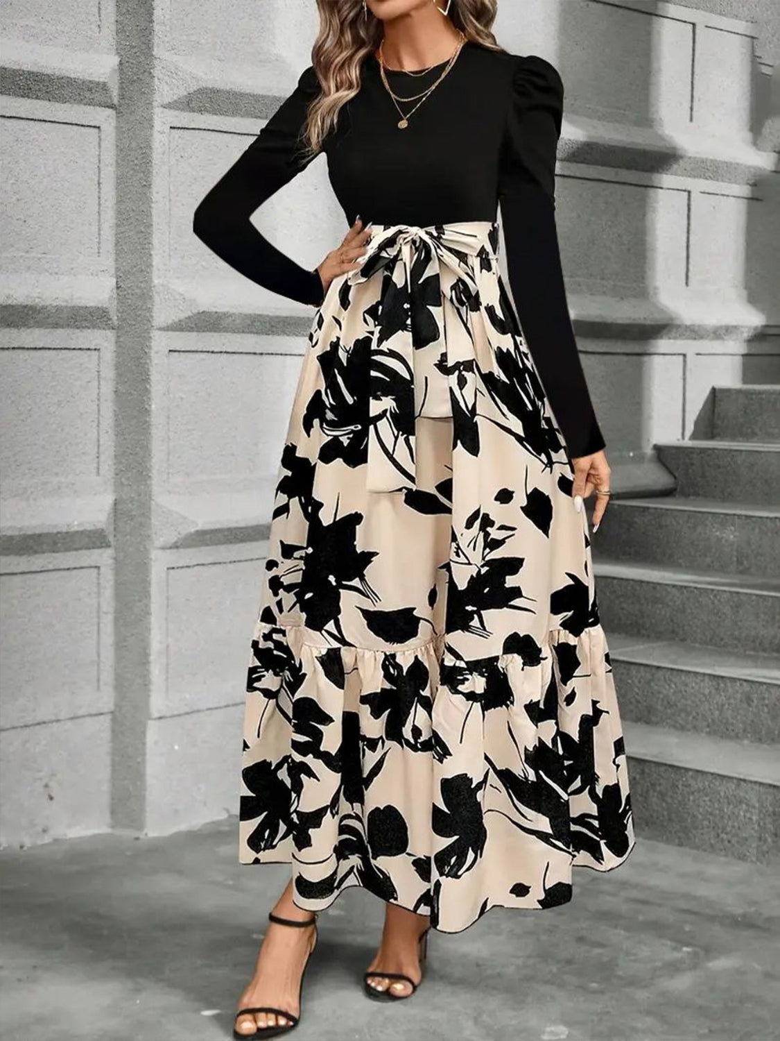 Sophisticated Dress with a Clean Classic Look
