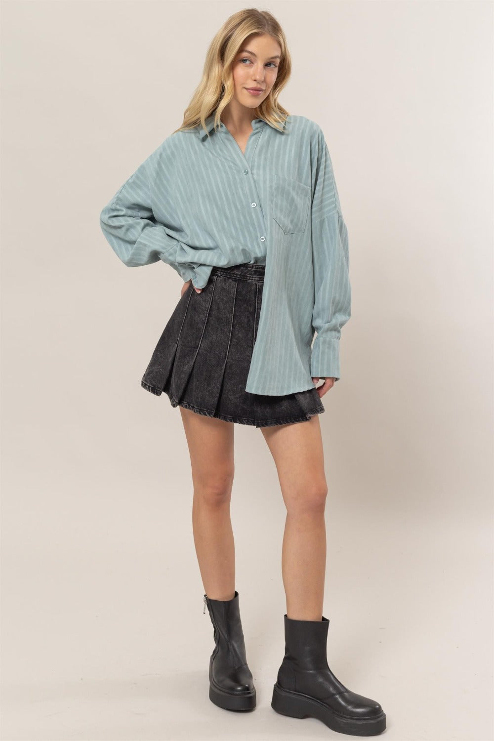 Classic Vintage Shirt with a Flattering Fit