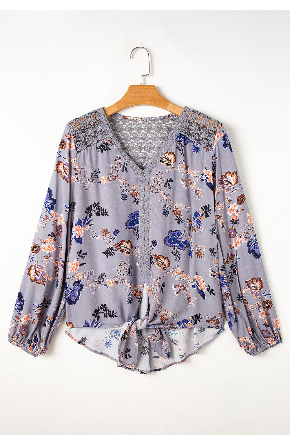 Sophisticated Blouse with a Clean Classic Look