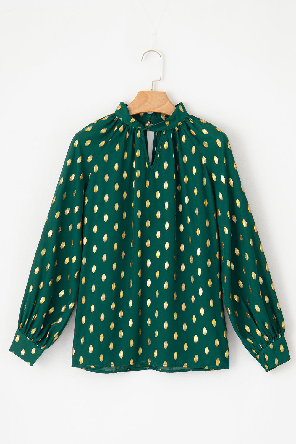 Classic Vintage Blouse with a Flattering Fit