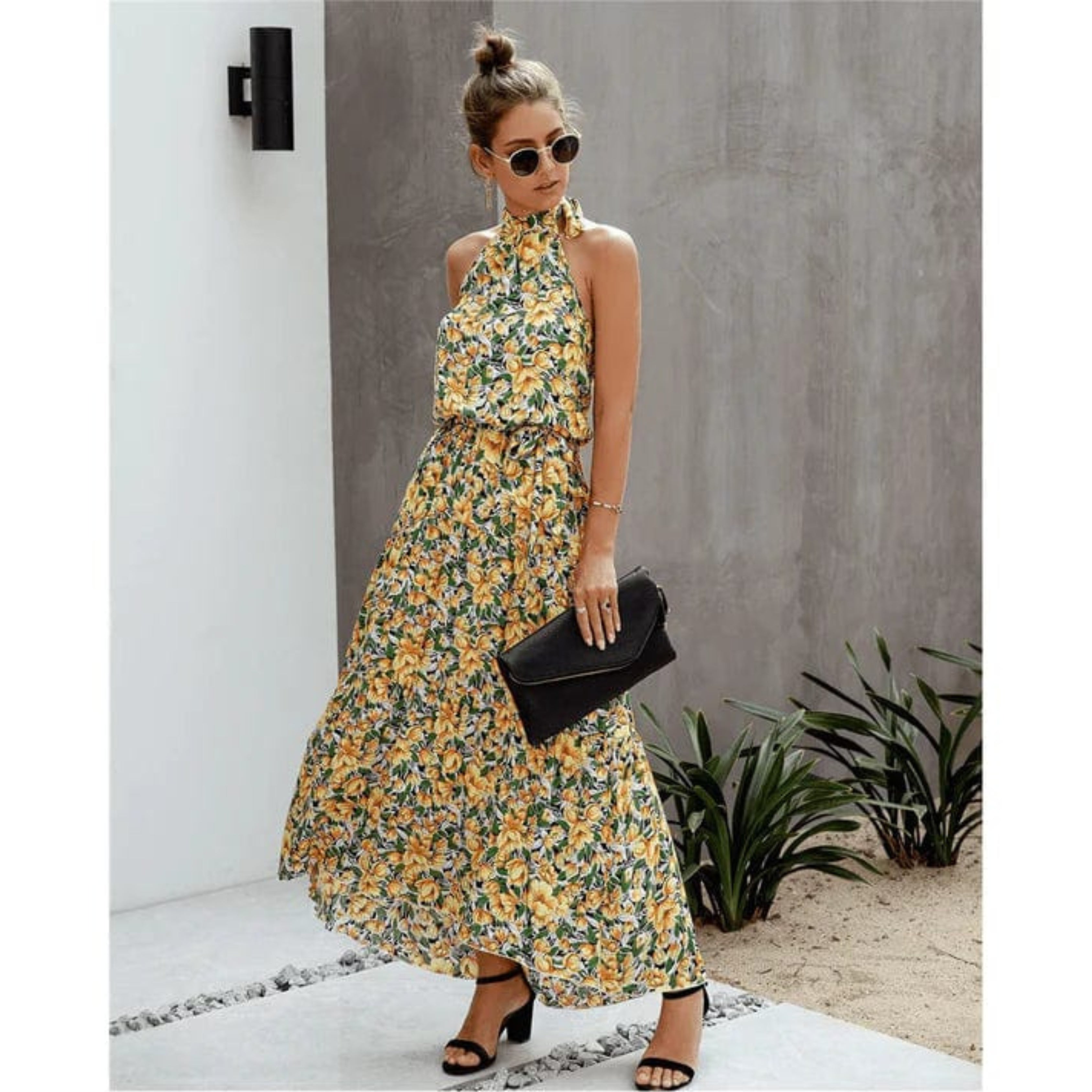 Sophisticated Dress with a Clean Classic Look