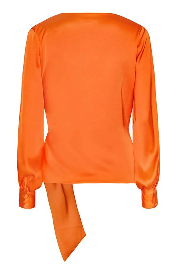 Gracefully Styled Shirt for Any Occasion