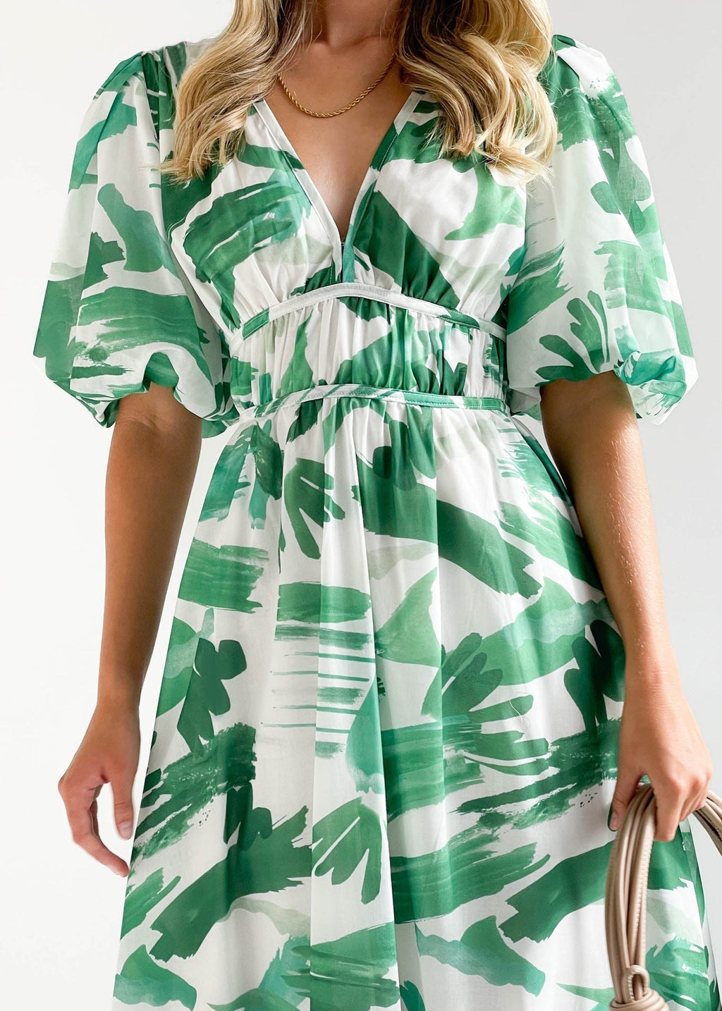 Beautifully Crafted Dress in a Classic Style