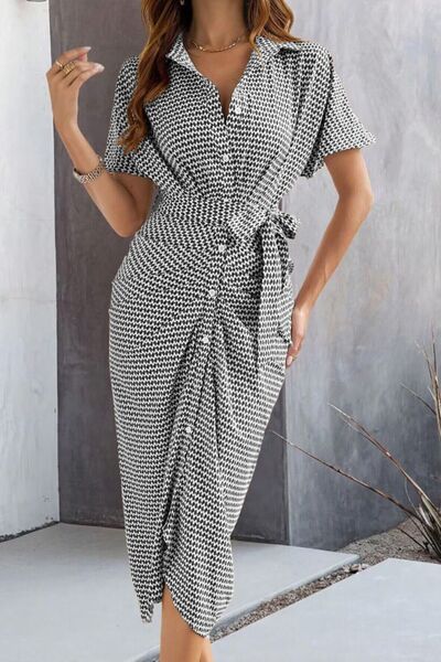 Effortlessly Elegant Dress with a Timeless Design