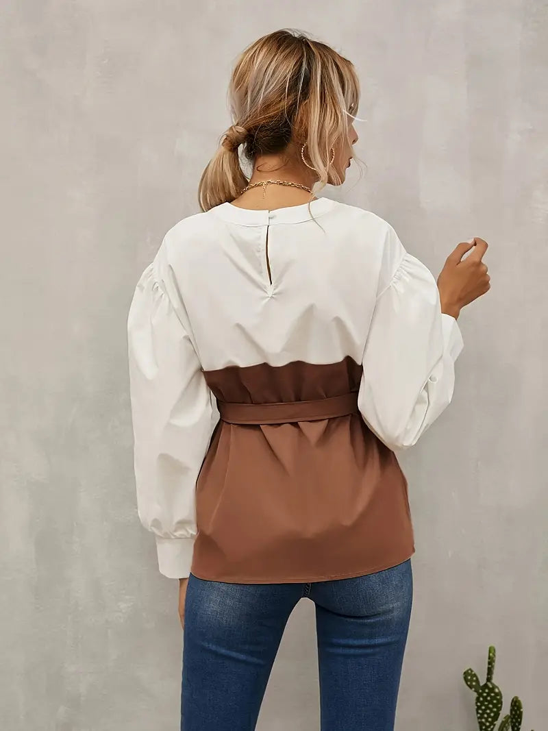 Elegantly Styled Blouse for Everyday Wear