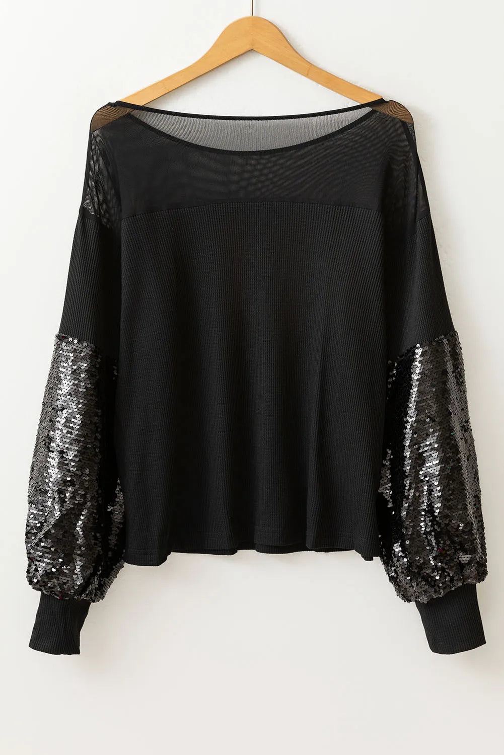 Classic Vintage Blouse with a Flattering Fit