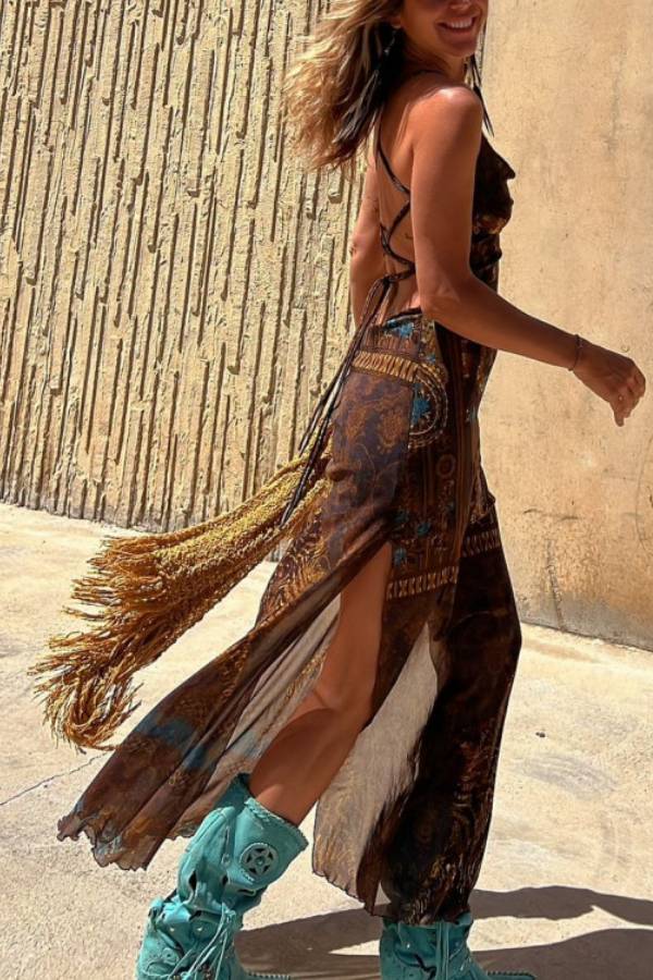 Beautifully Crafted Dress in a Classic Style