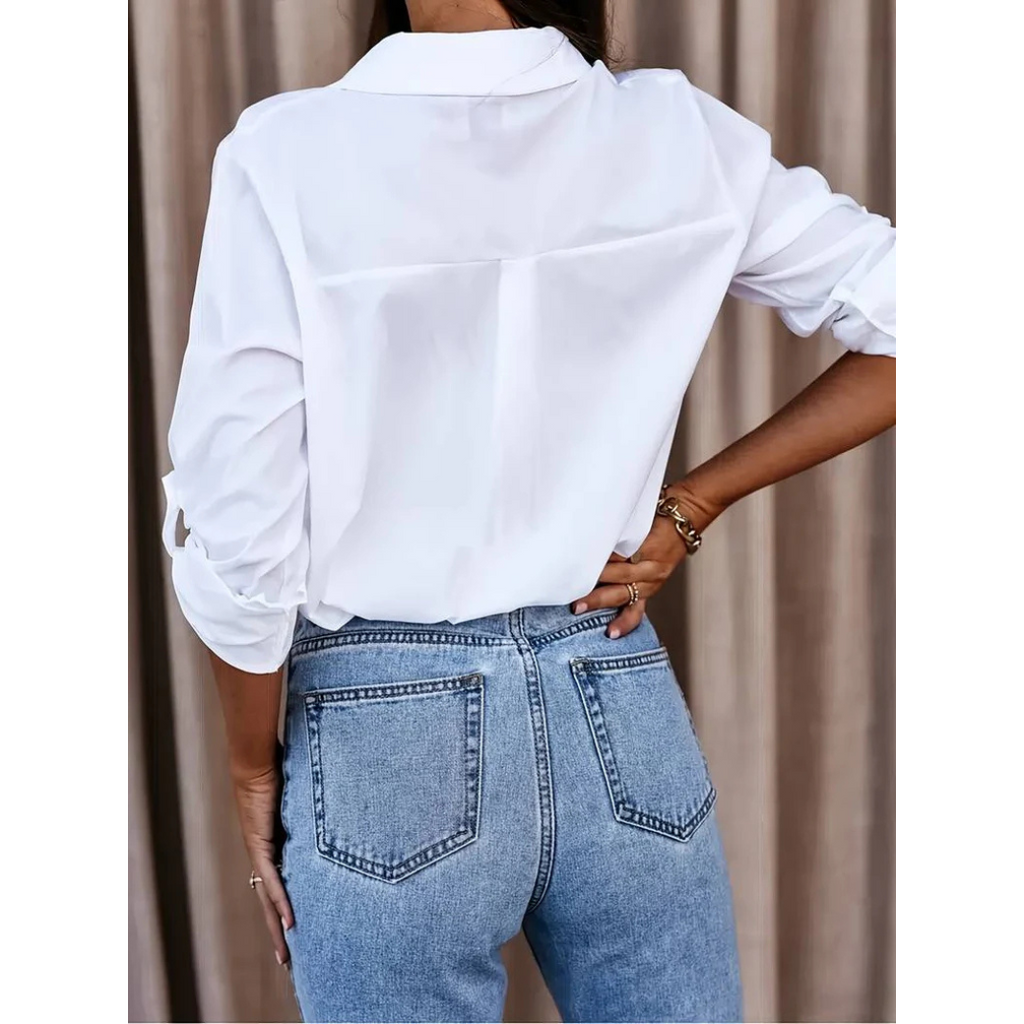 Effortlessly Elegant Shirt with a Timeless Design
