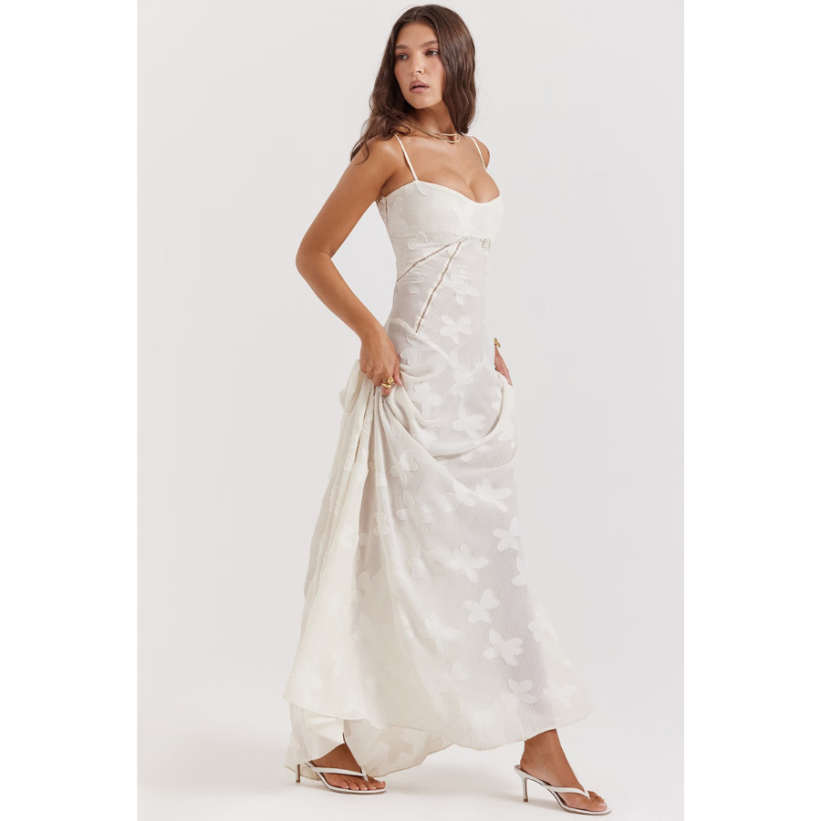 Beautifully Crafted Dress in a Classic Style