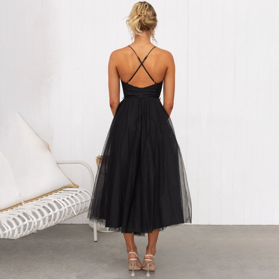 Gracefully Styled Dress for Any Occasion