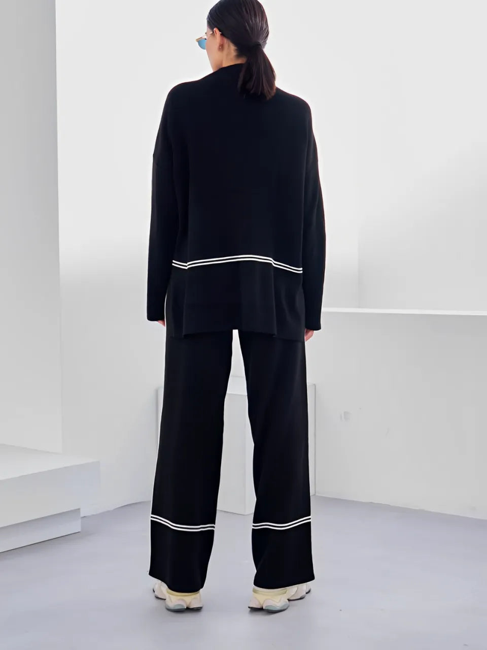 Well Tailored Blouse with a Graceful Silhouette