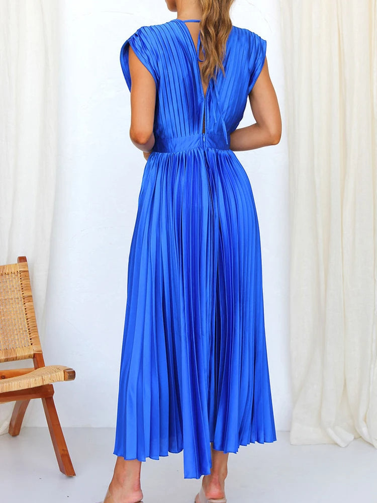 Polished Dress with an Effortless Classic Look
