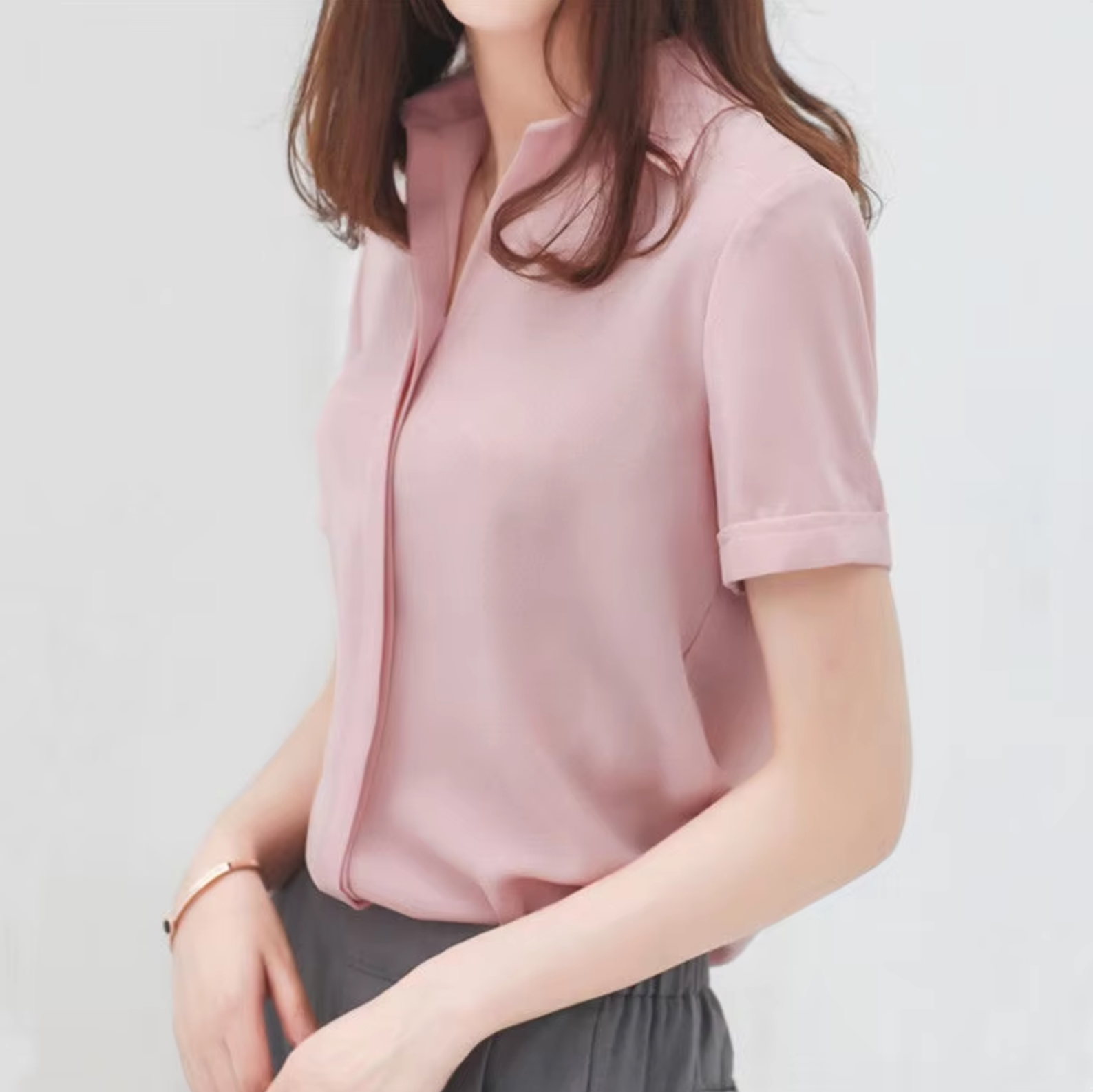 Elegantly Styled Blouse for Everyday Wear