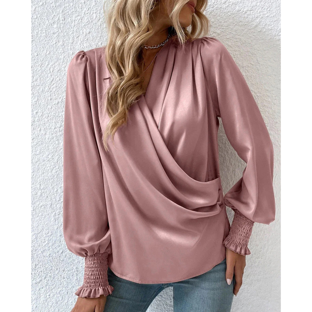 Classic Vintage & Enduringly Stylish Blouse
