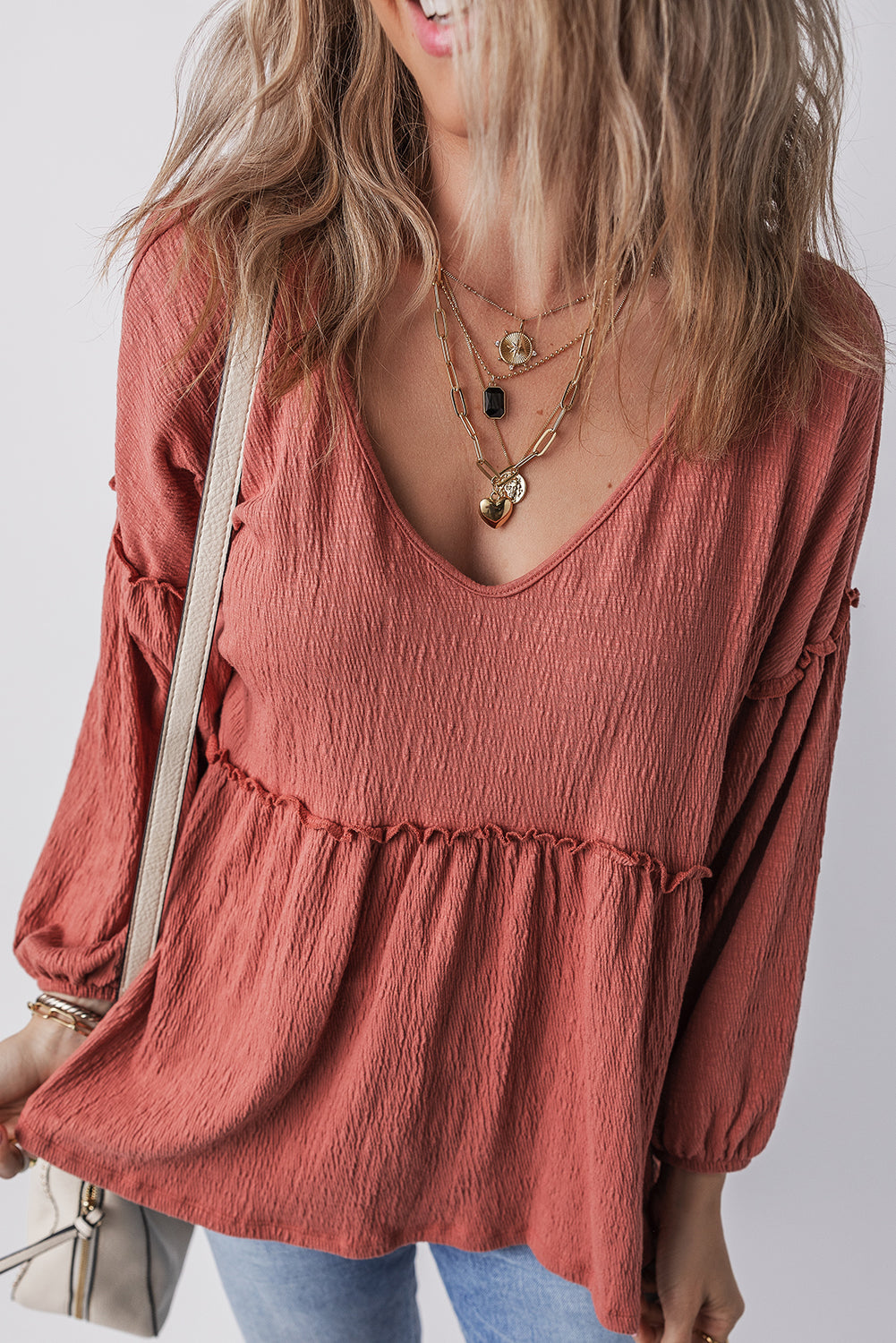Effortlessly Elegant Blouse with a Timeless Design