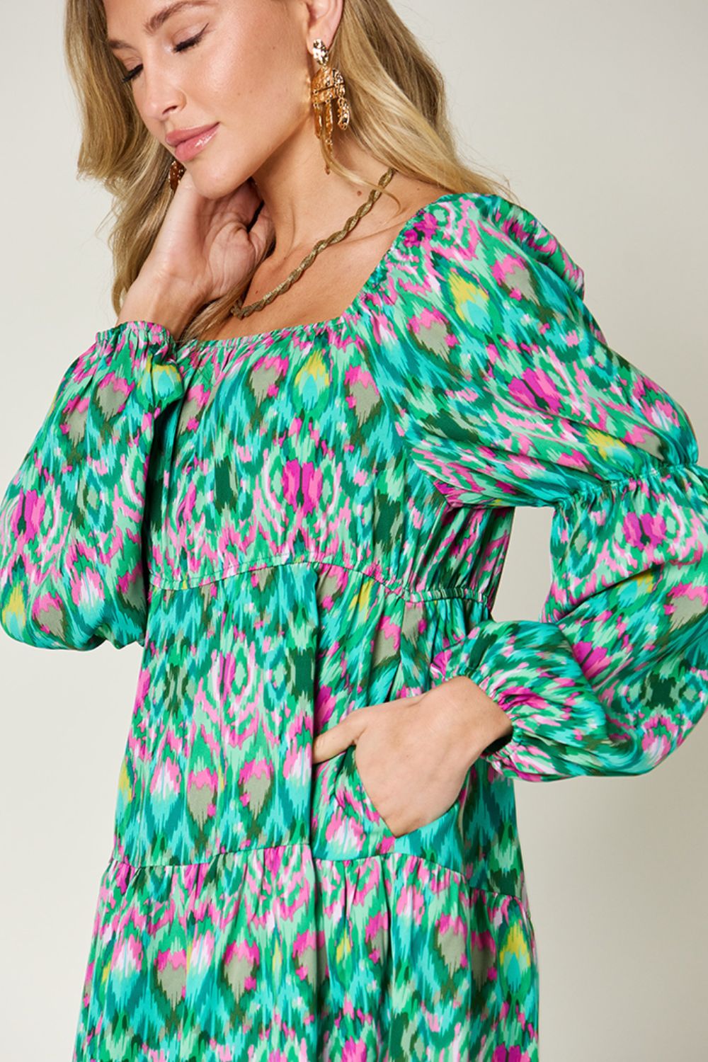 Beautifully Crafted Dress in a Classic Style