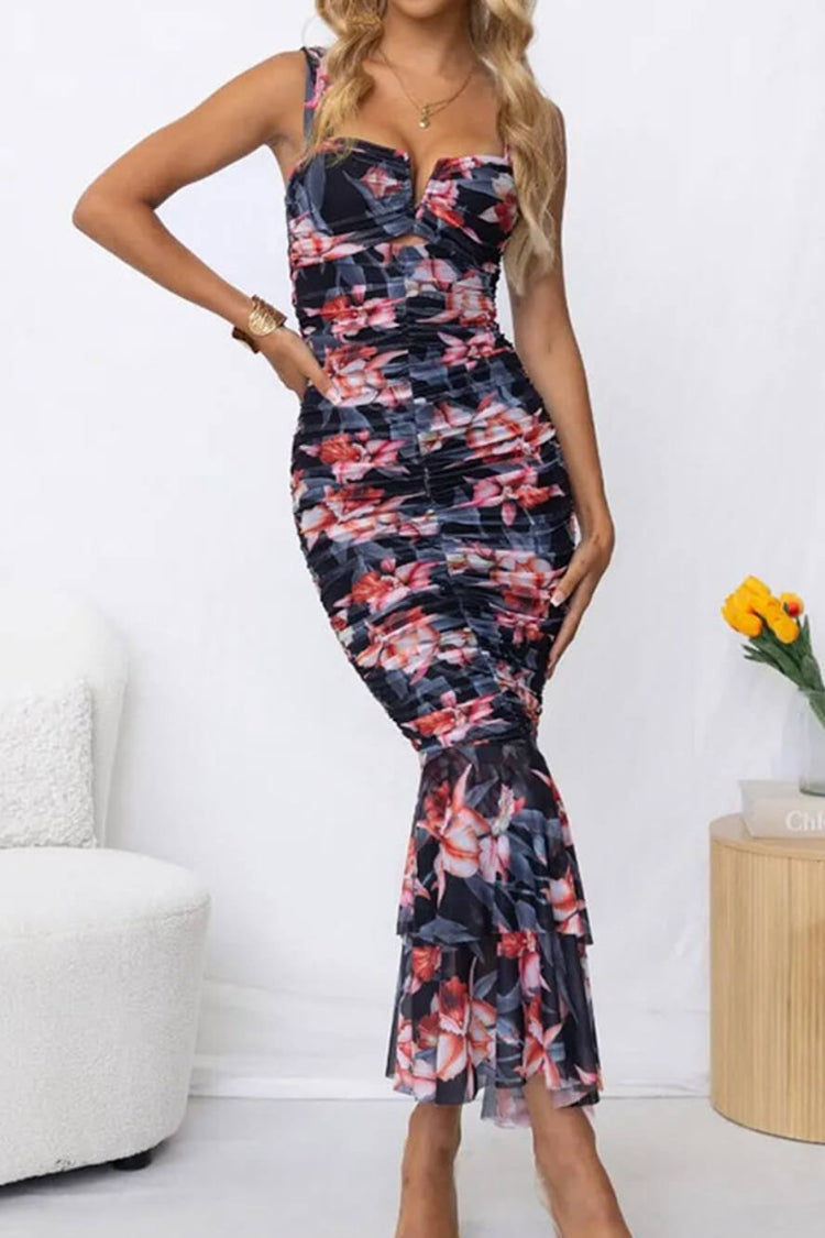 Gracefully Styled Dress for Any Occasion