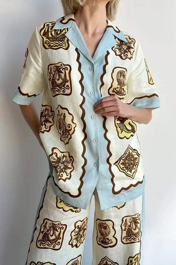 Classic Vintage Blouse with a Flattering Fit